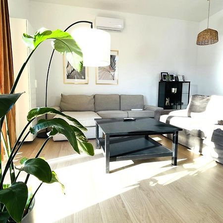 House Flow, 3 Room, Free 2 Parking Bratislava Exterior photo