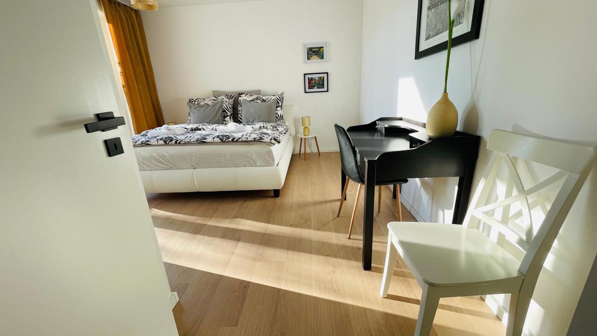 House Flow, 3 Room, Free 2 Parking Bratislava Exterior photo