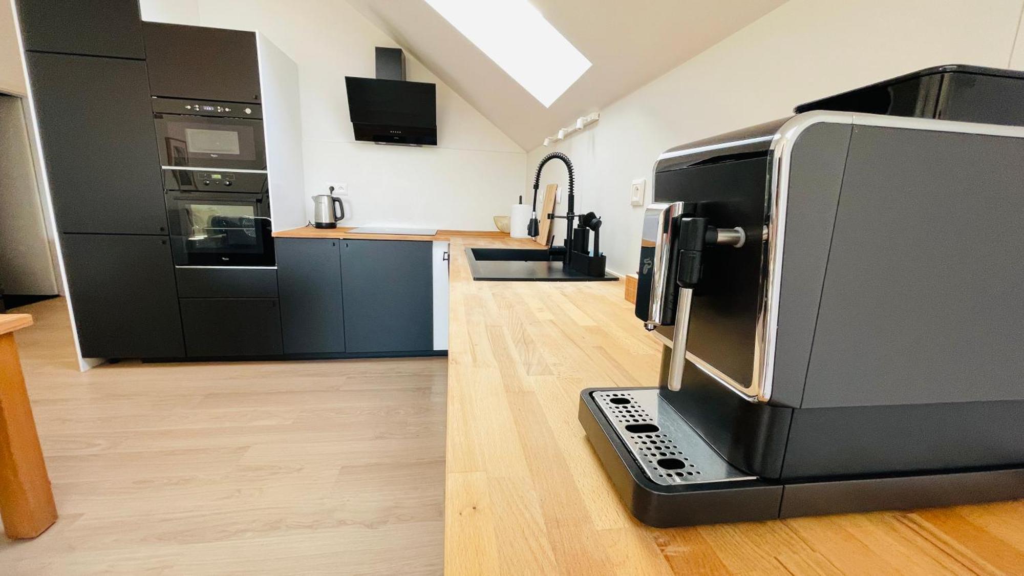 House Flow, 3 Room, Free 2 Parking Bratislava Exterior photo
